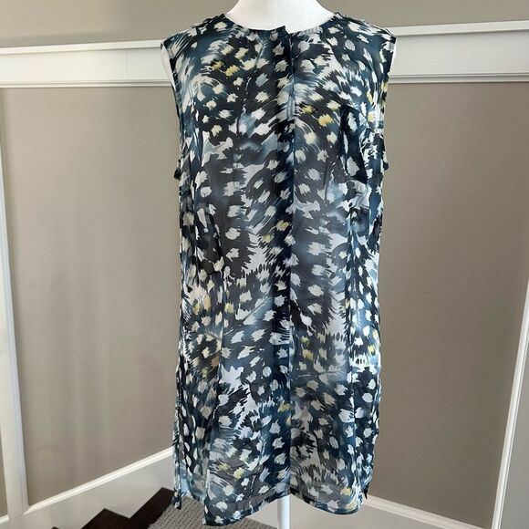 Cabi Avery sheer, button down tunic. - Picture 3 of 5